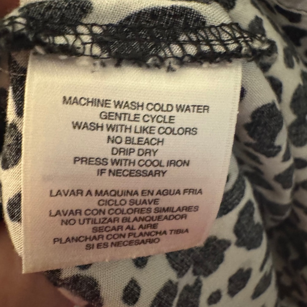 Jones New York Leopard Print Button Down Shirt Black White - Picture 6 of 7